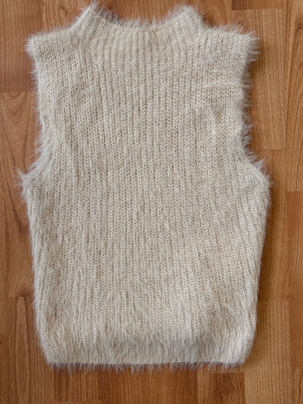 ZARA Beige Fuzzy Women's Sweater Vest Small